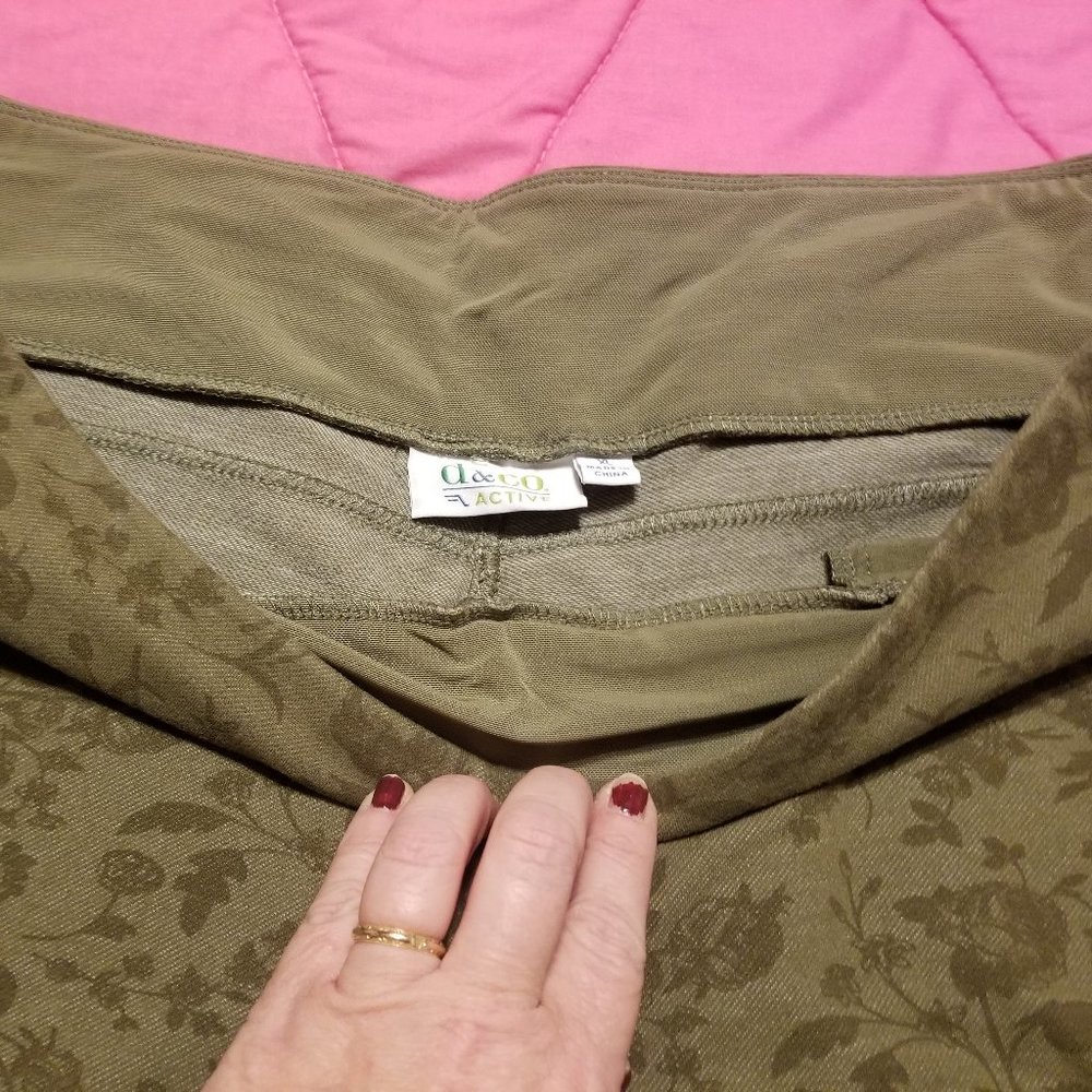 D & Co Active Pants - XL - Olive Green